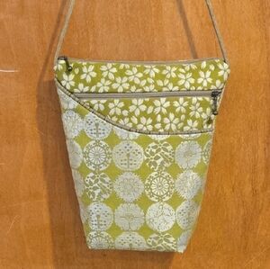 Ornate Green Geometric Crossbody Bag